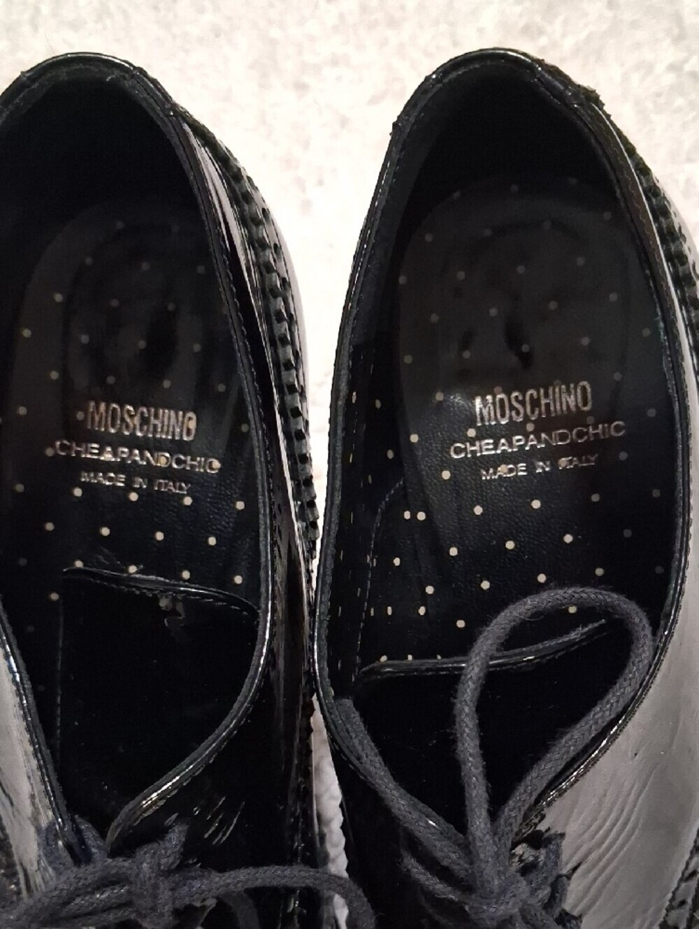Moschino Black Patent Leather Lace-Up Heeled Brogues - Picture 8 of 13